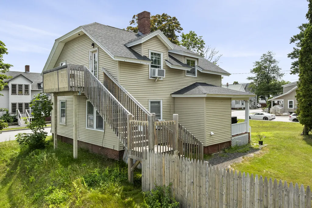 36 Vernon Street Auburn ME 04210
