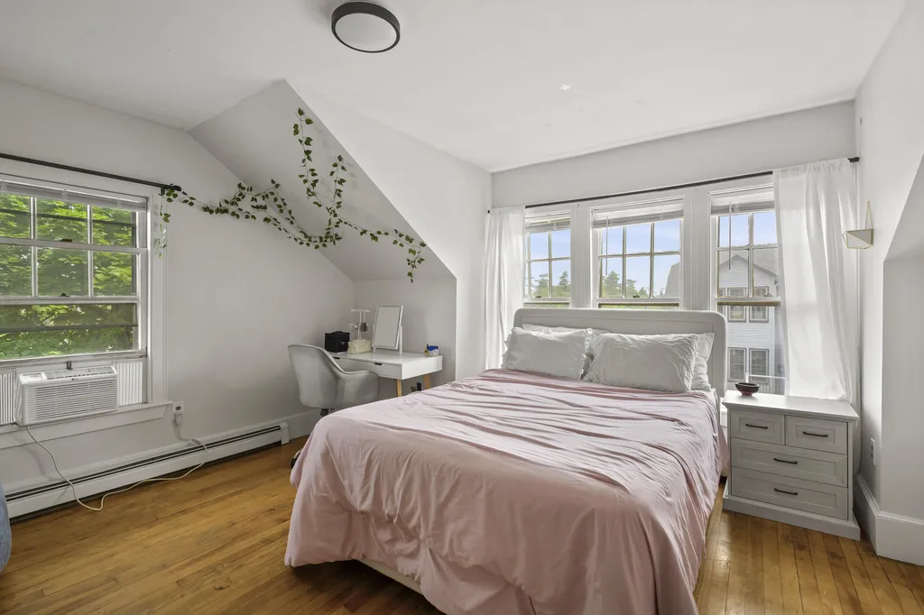36 Vernon Street Auburn ME 04210