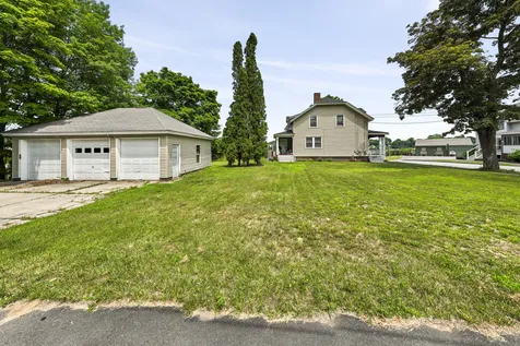 36 Vernon Street Auburn ME 04210
