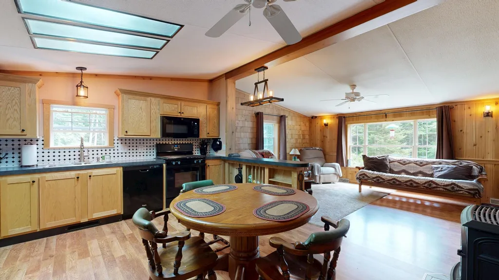 65 Blue Road Monmouth ME 04259