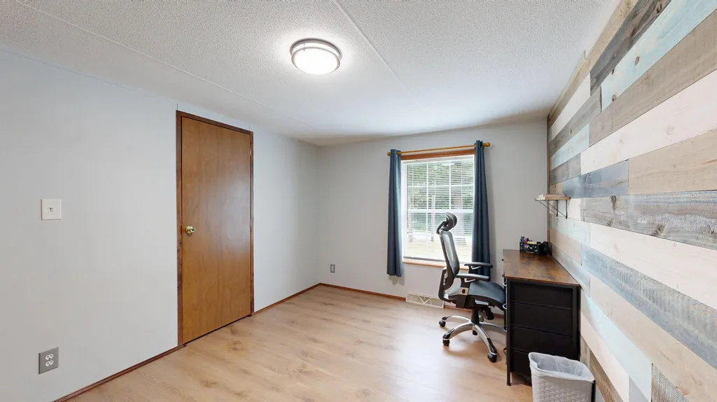 65 Blue Road Monmouth ME 04259