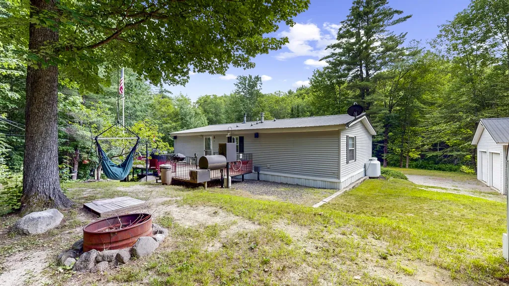 65 Blue Road Monmouth ME 04259
