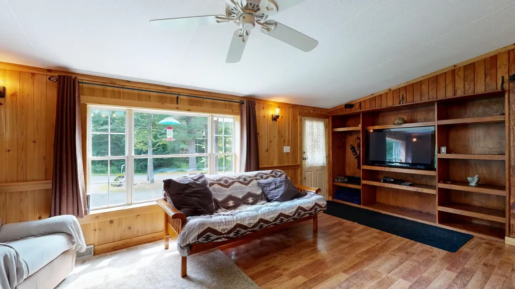 65 Blue Road Monmouth ME 04259