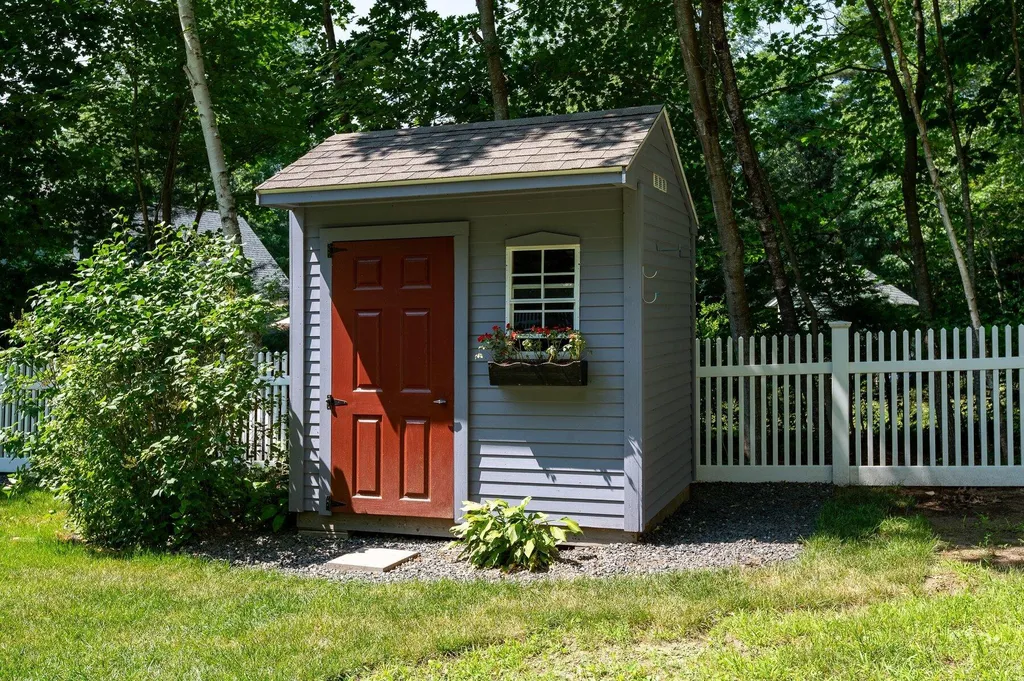 16 River Bend Drive Kennebunk ME 04043