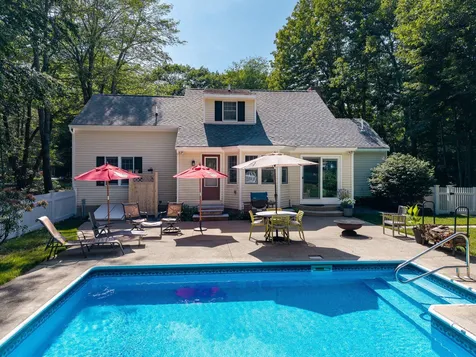 16 River Bend Drive Kennebunk ME 04043
