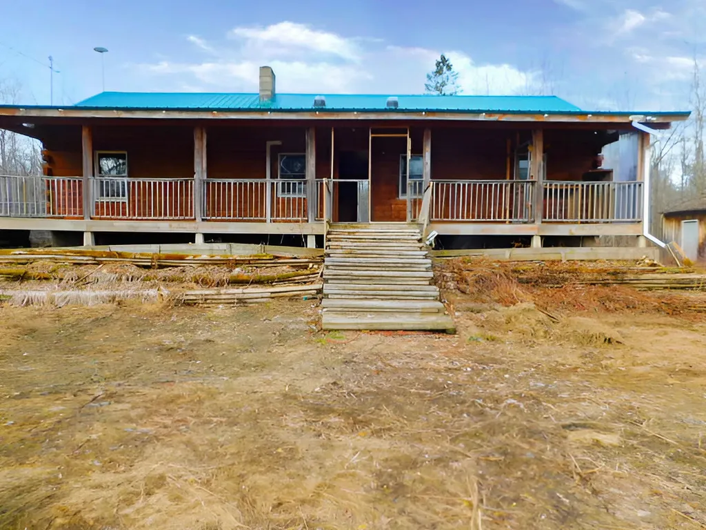 290 Burleigh Road Stetson ME 04488