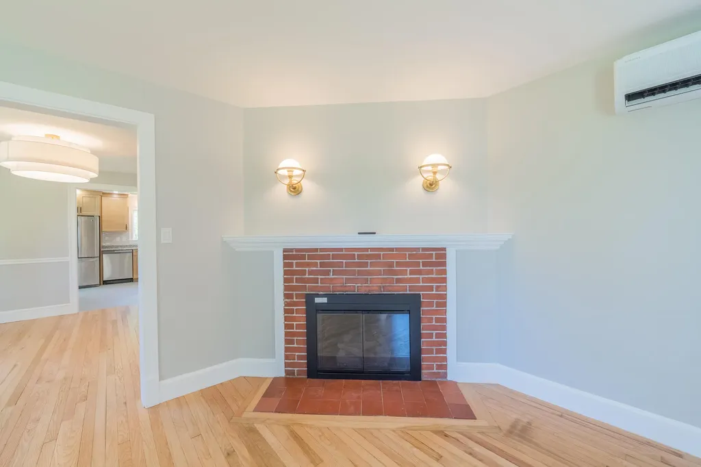 83 Capisic Street Portland ME 04102