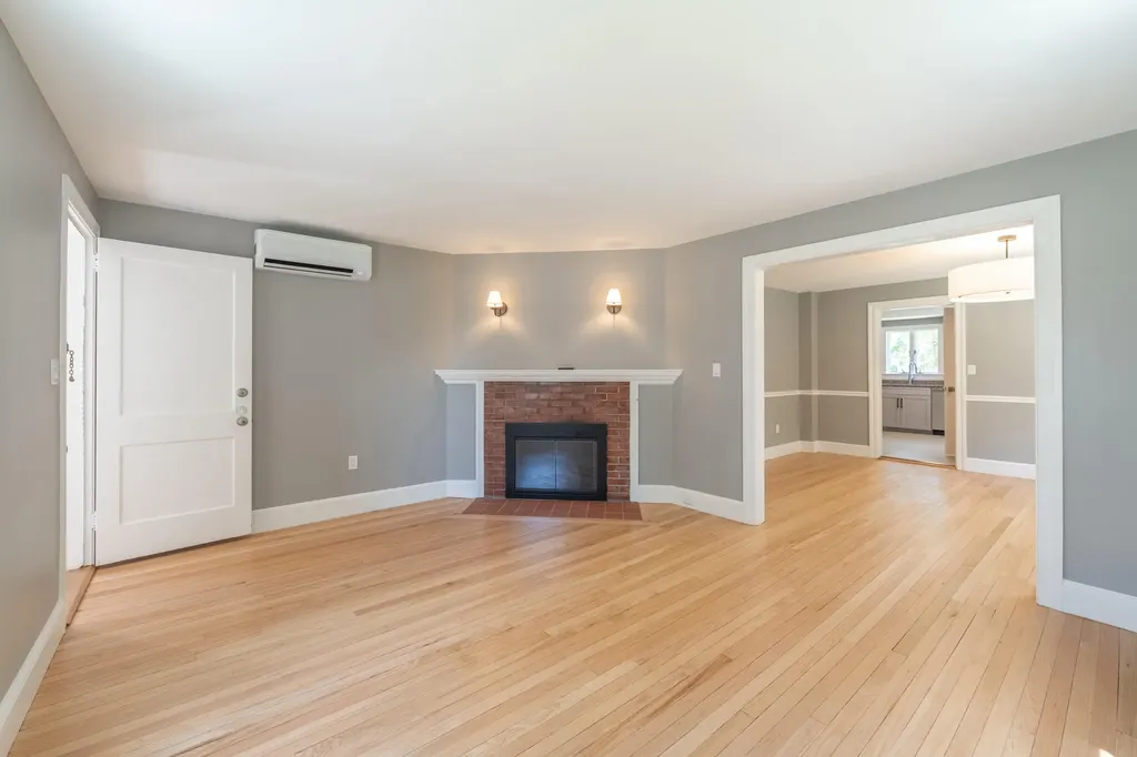 83 Capisic Street Portland ME 04102