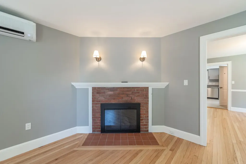 83 Capisic Street Portland ME 04102