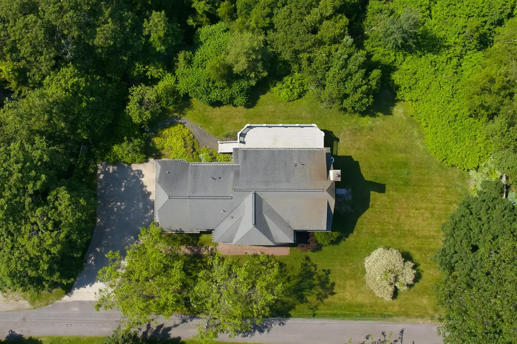 20 Beacon Lane Cape Elizabeth ME 04107