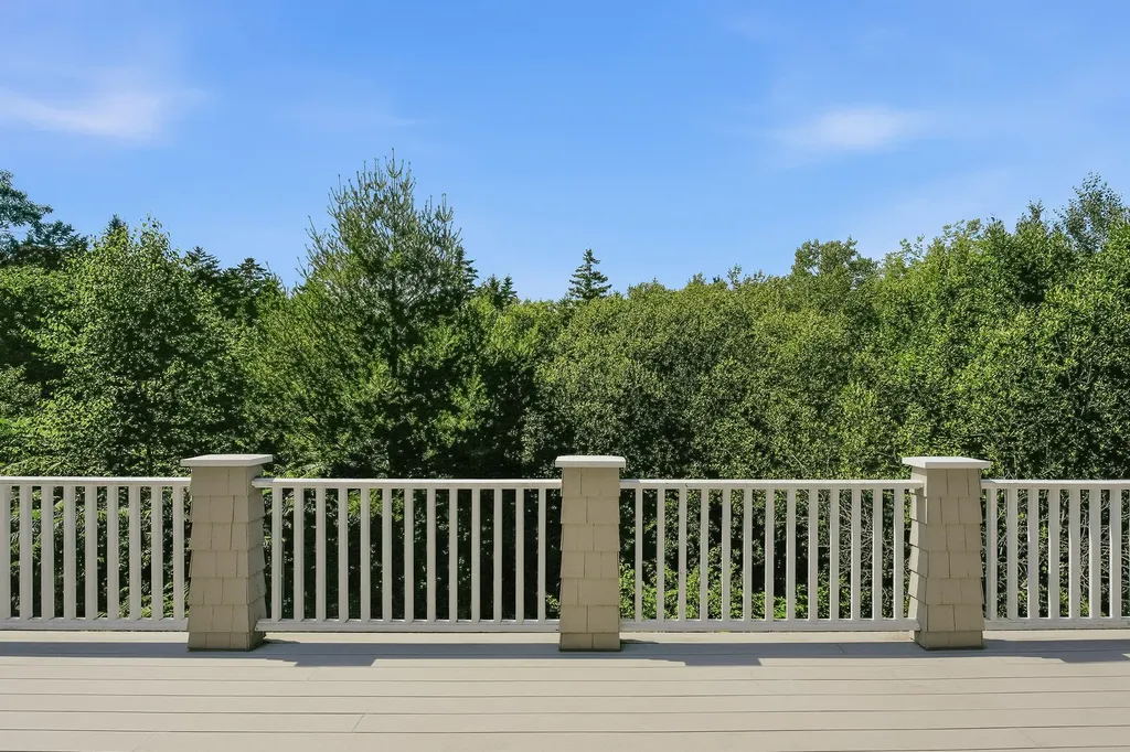 20 Beacon Lane Cape Elizabeth ME 04107