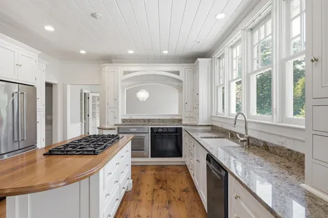 20 Beacon Lane Cape Elizabeth ME 04107