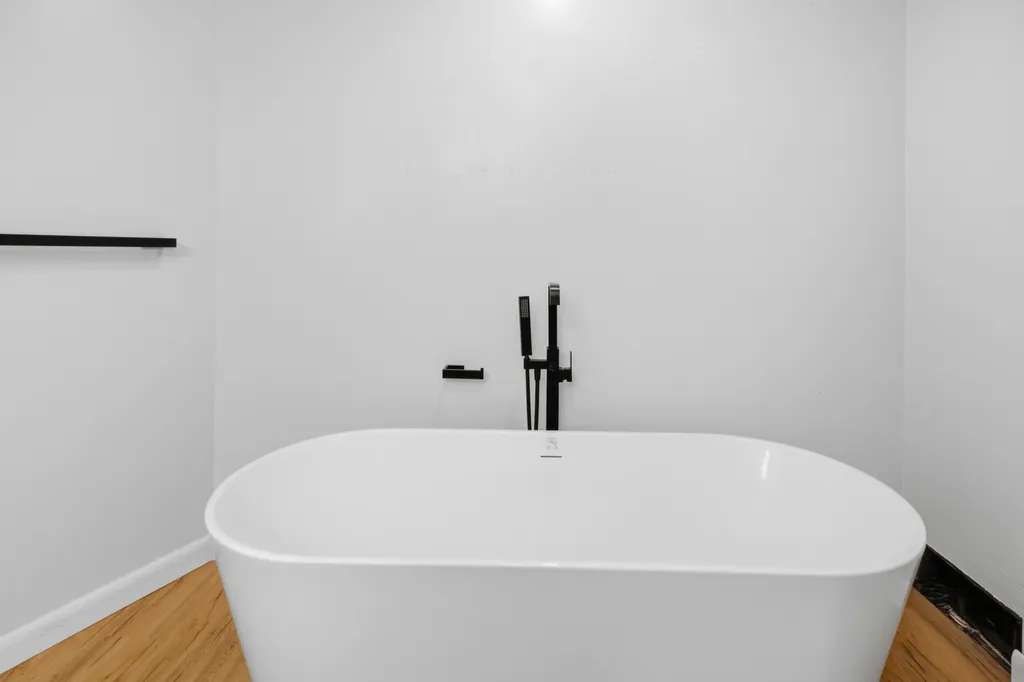 25 Roger Street Lewiston ME 04240