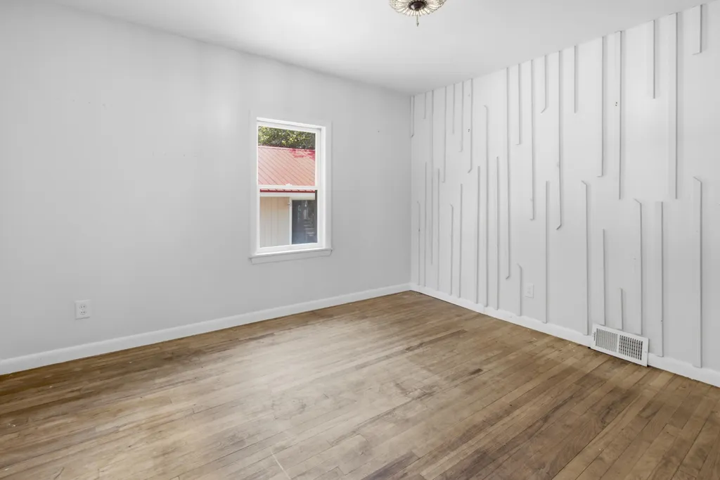 25 Roger Street Lewiston ME 04240