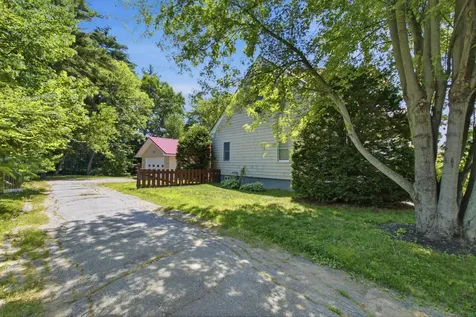 25 Roger Street Lewiston ME 04240