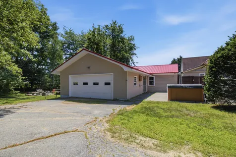 25 Roger Street Lewiston ME 04240