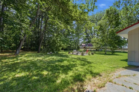 25 Roger Street Lewiston ME 04240