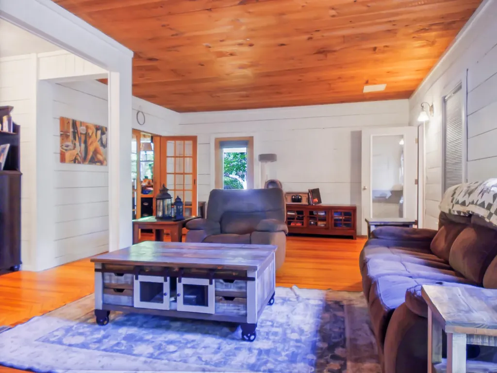 103 Taylor Woods Road Belgrade ME 04917