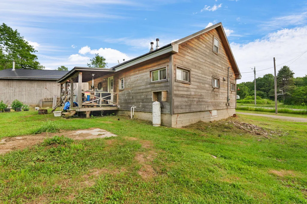 583 N Dexter Road Dexter ME 04930