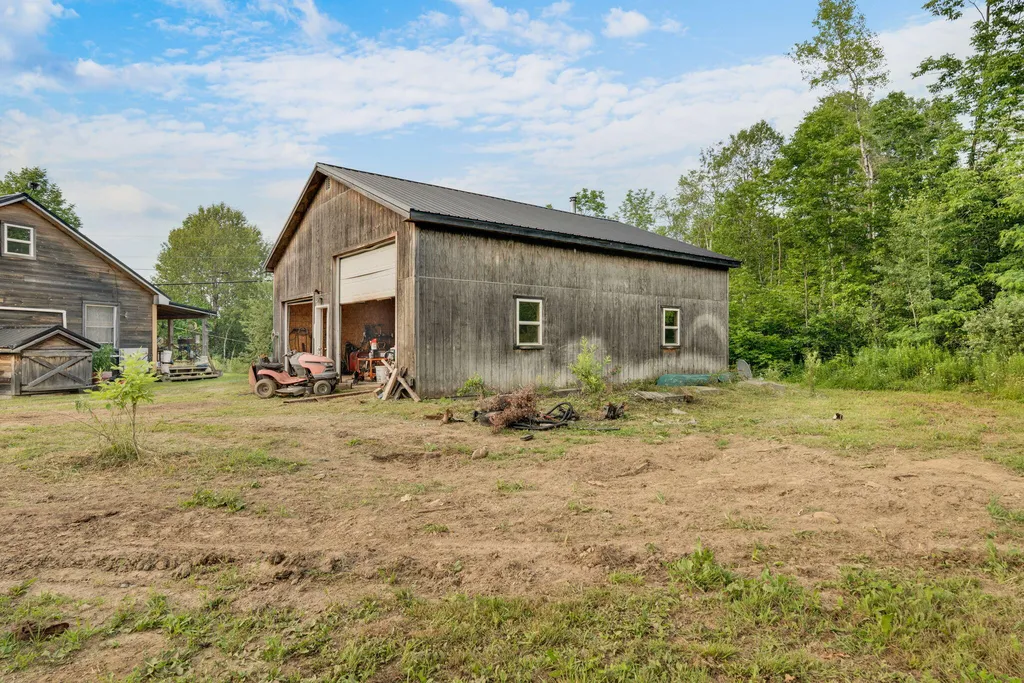 583 N Dexter Road Dexter ME 04930