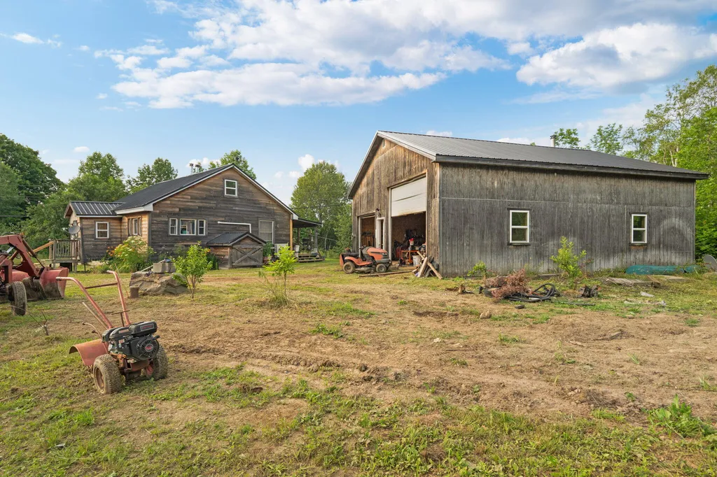 583 N Dexter Road Dexter ME 04930