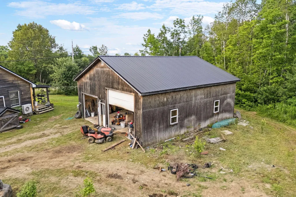 583 N Dexter Road Dexter ME 04930