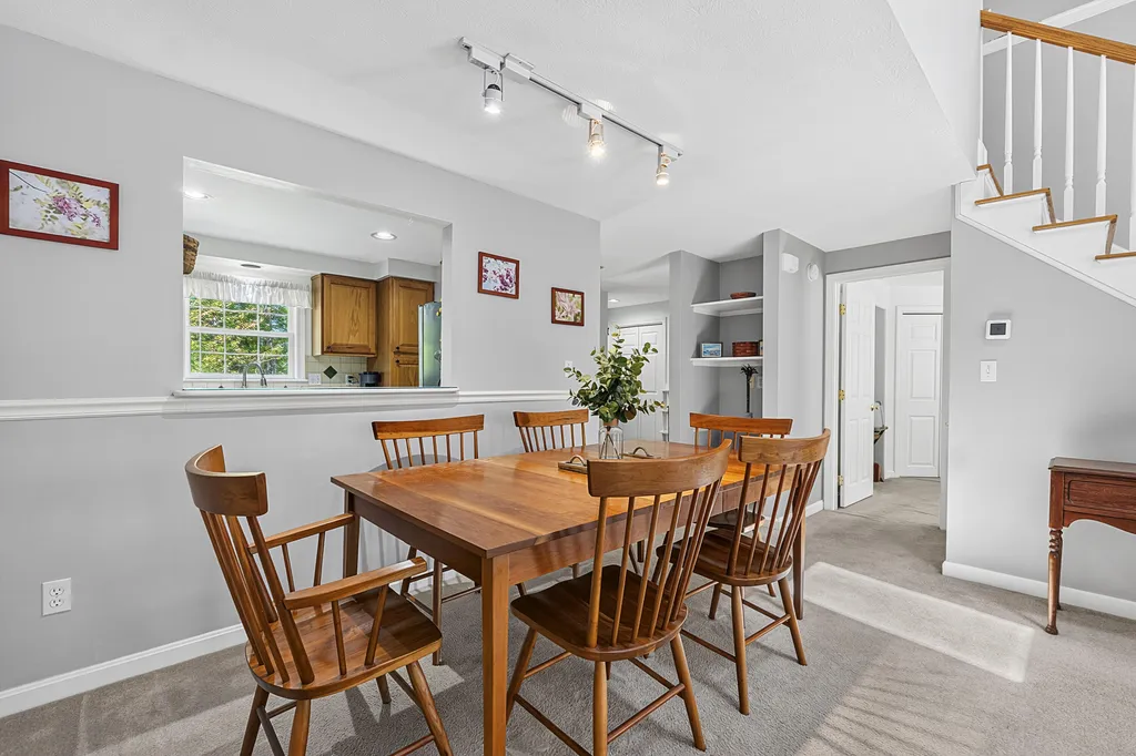 22 Granite Hill Drive Topsham ME 04086
