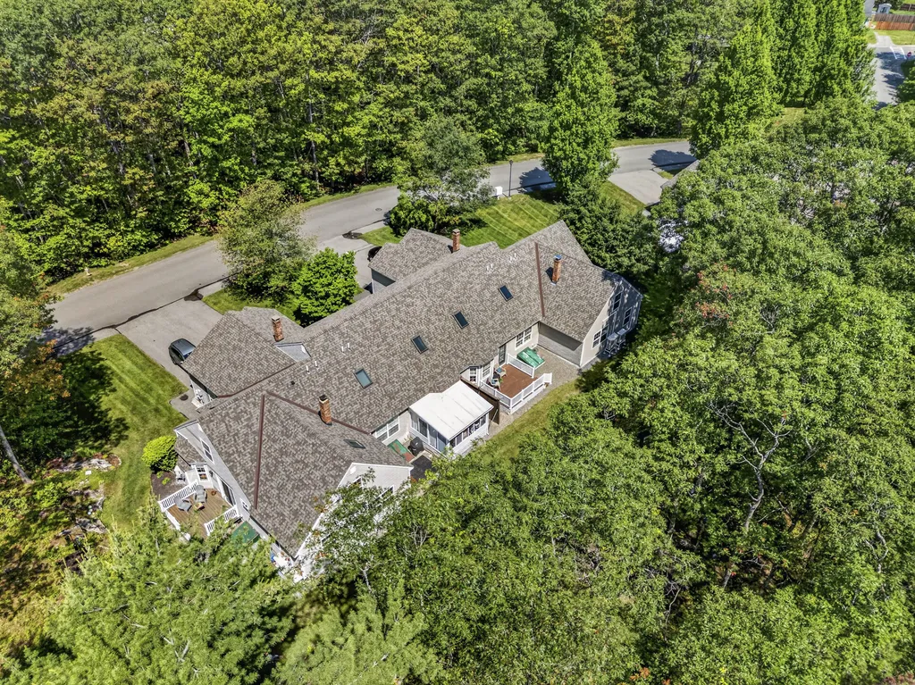 22 Granite Hill Drive Topsham ME 04086