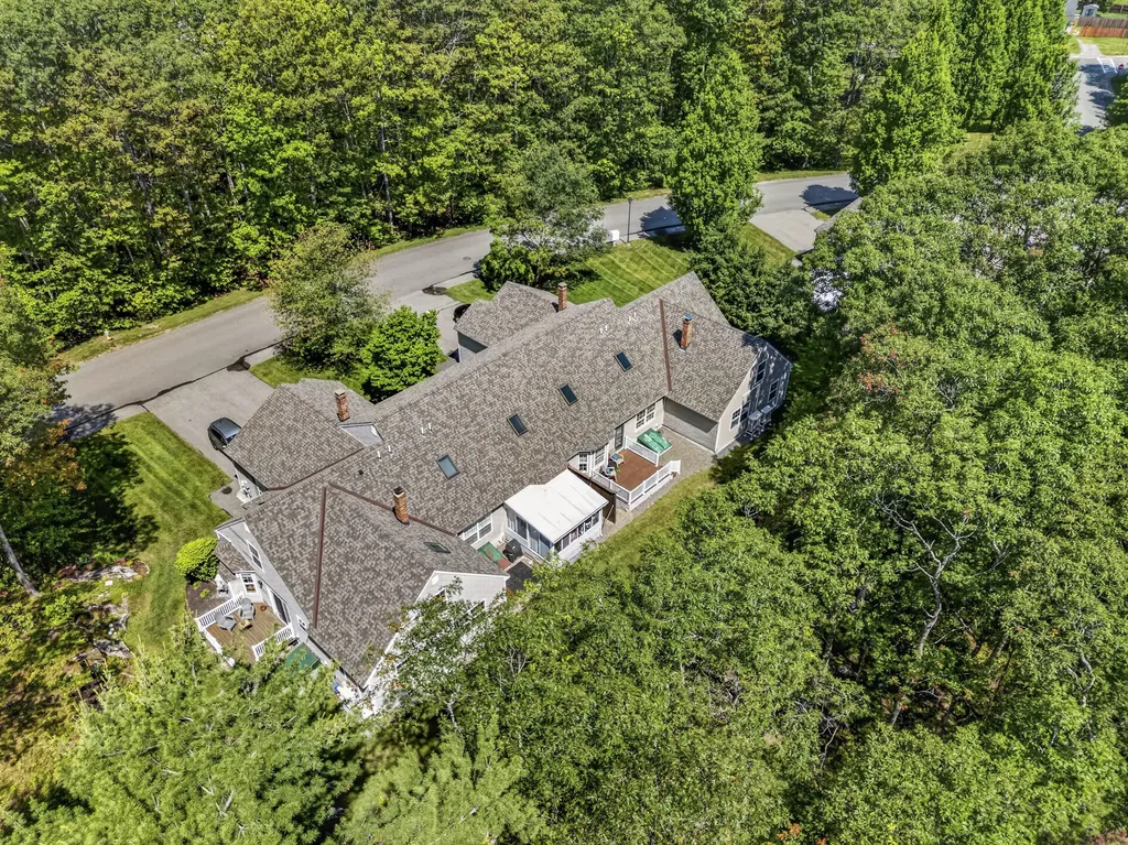 22 Granite Hill Drive Topsham ME 04086