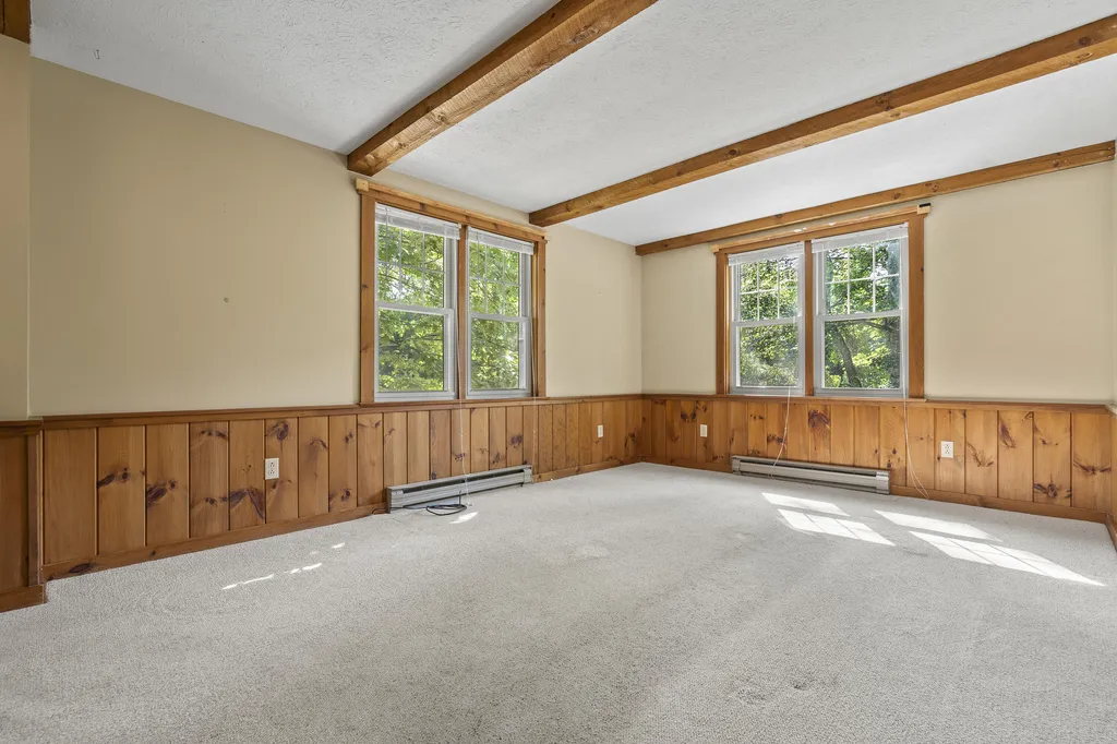 84 Plaza Drive Sanford ME 04073