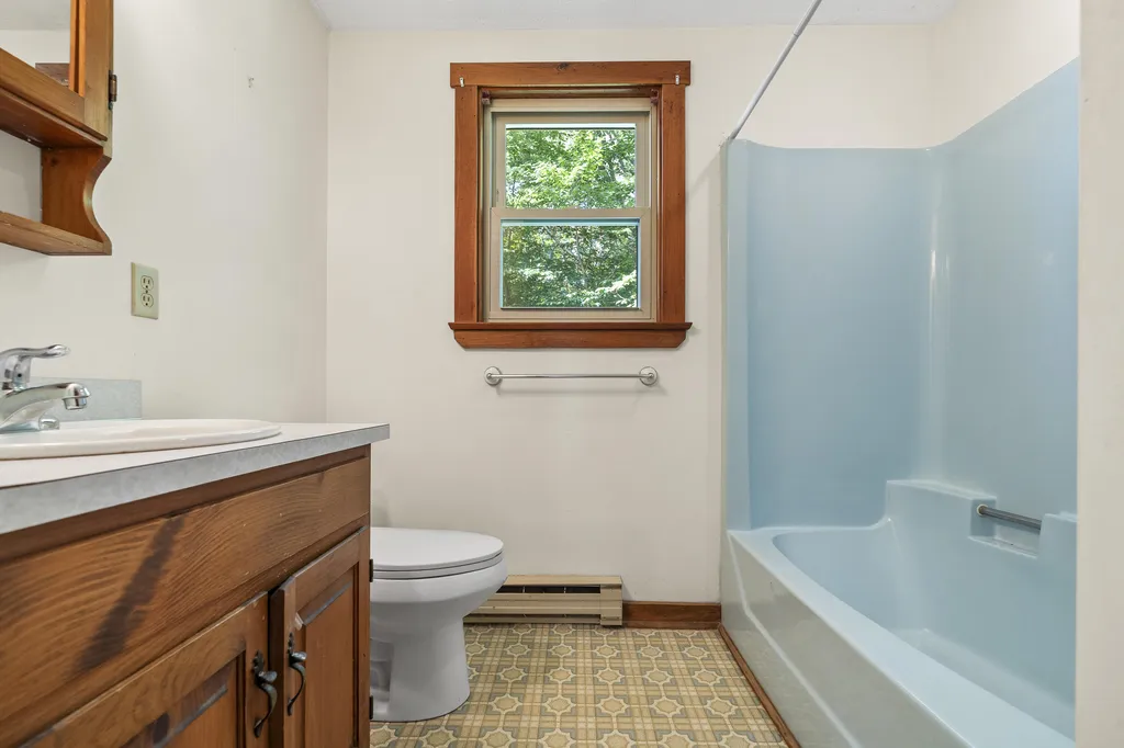 84 Plaza Drive Sanford ME 04073