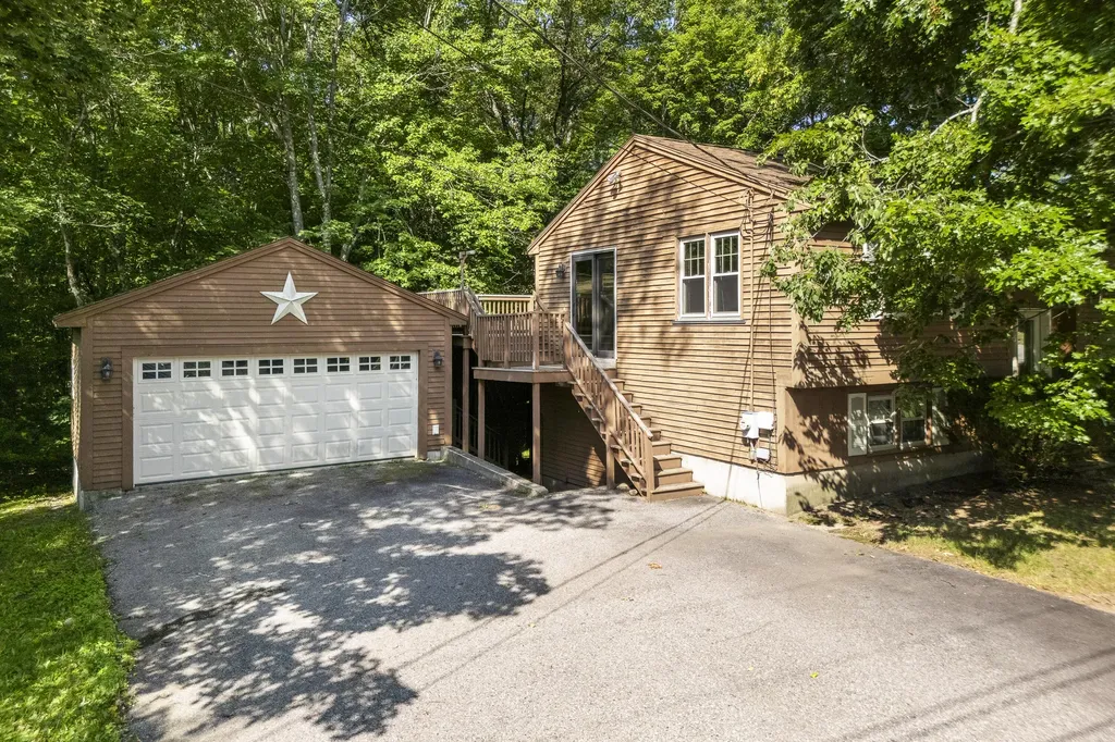 84 Plaza Drive Sanford ME 04073