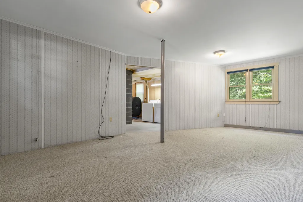 84 Plaza Drive Sanford ME 04073