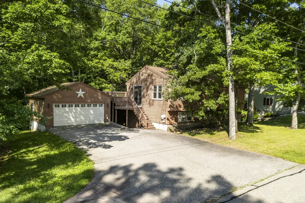 84 Plaza Drive Sanford ME 04073