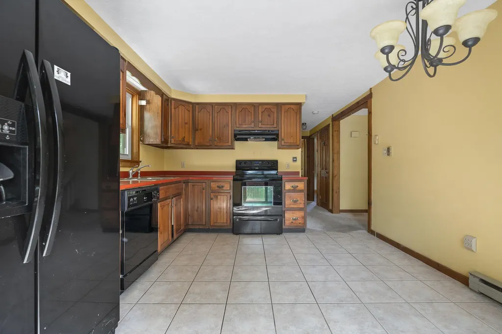 84 Plaza Drive Sanford ME 04073