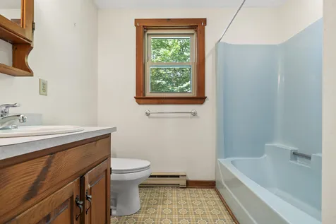84 Plaza Drive Sanford ME 04073