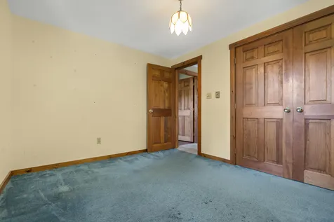 84 Plaza Drive Sanford ME 04073