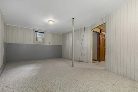 84 Plaza Drive Sanford ME 04073