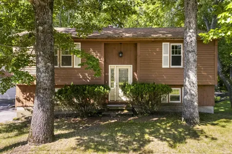 84 Plaza Drive Sanford ME 04073