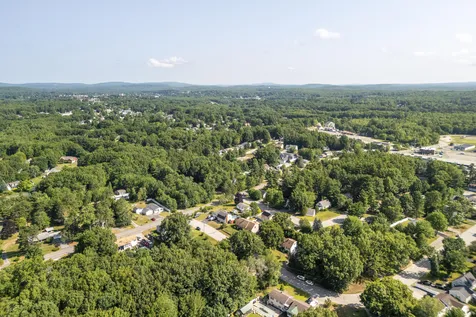 84 Plaza Drive Sanford ME 04073