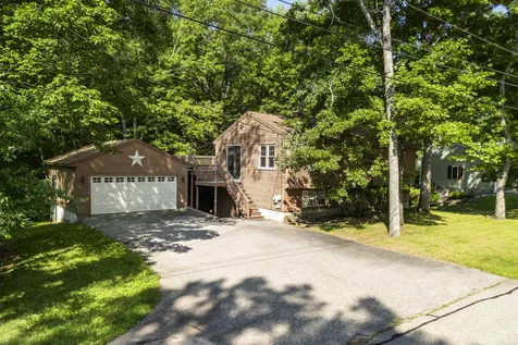 84 Plaza Drive Sanford ME 04073