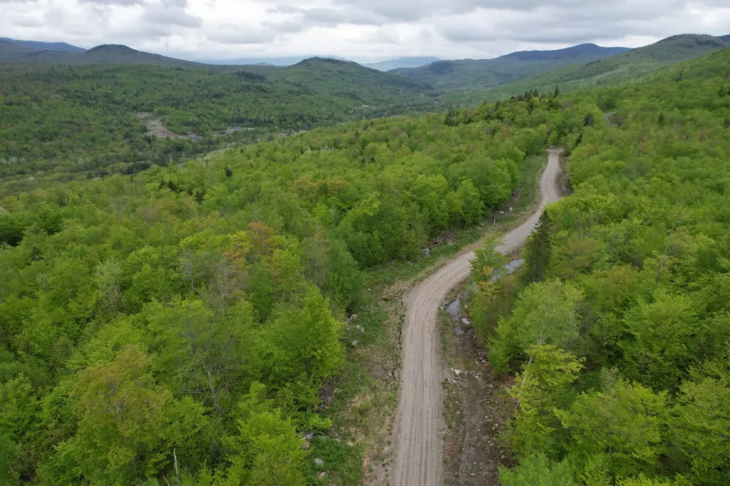 9 Final Drive Kingfield ME 04947