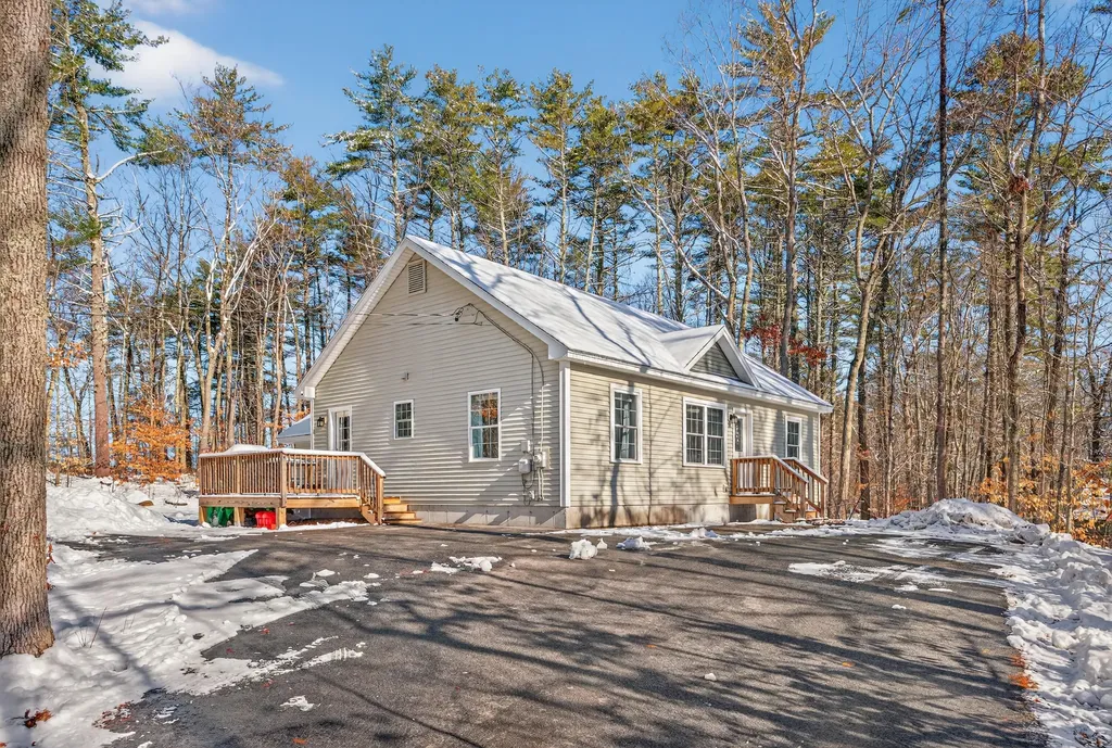 11 Bates Lane Windham ME 04062