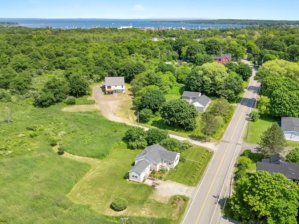 Rockland ME, 333 Limerock Street