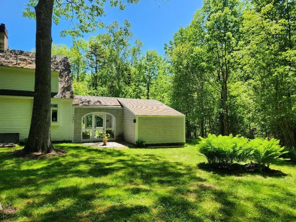 78 Old County Road Damariscotta ME 04543