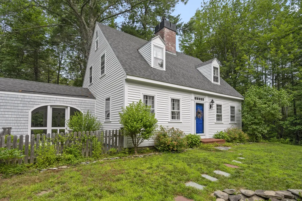 78 Old County Road Damariscotta ME 04543