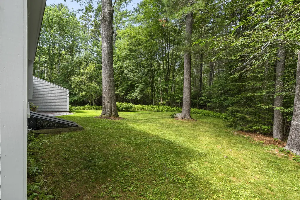 78 Old County Road Damariscotta ME 04543