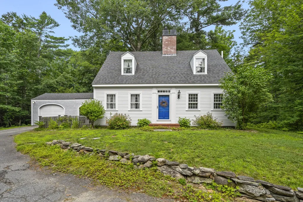 78 Old County Road Damariscotta ME 04543