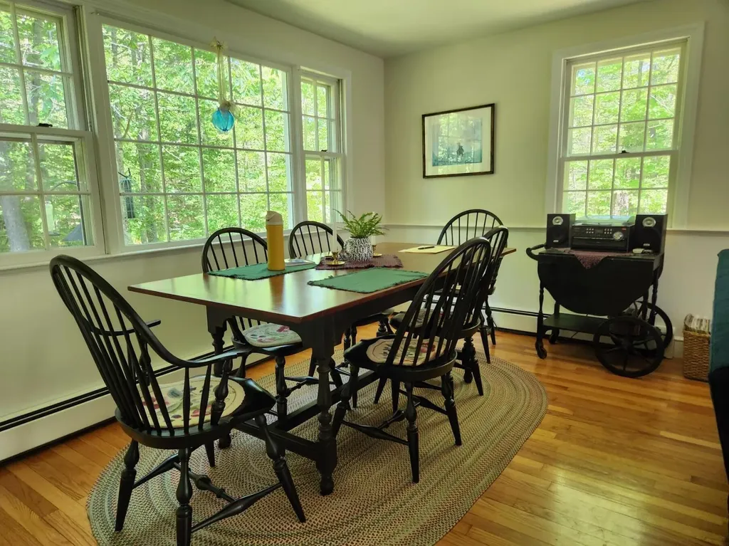 78 Old County Road Damariscotta ME 04543