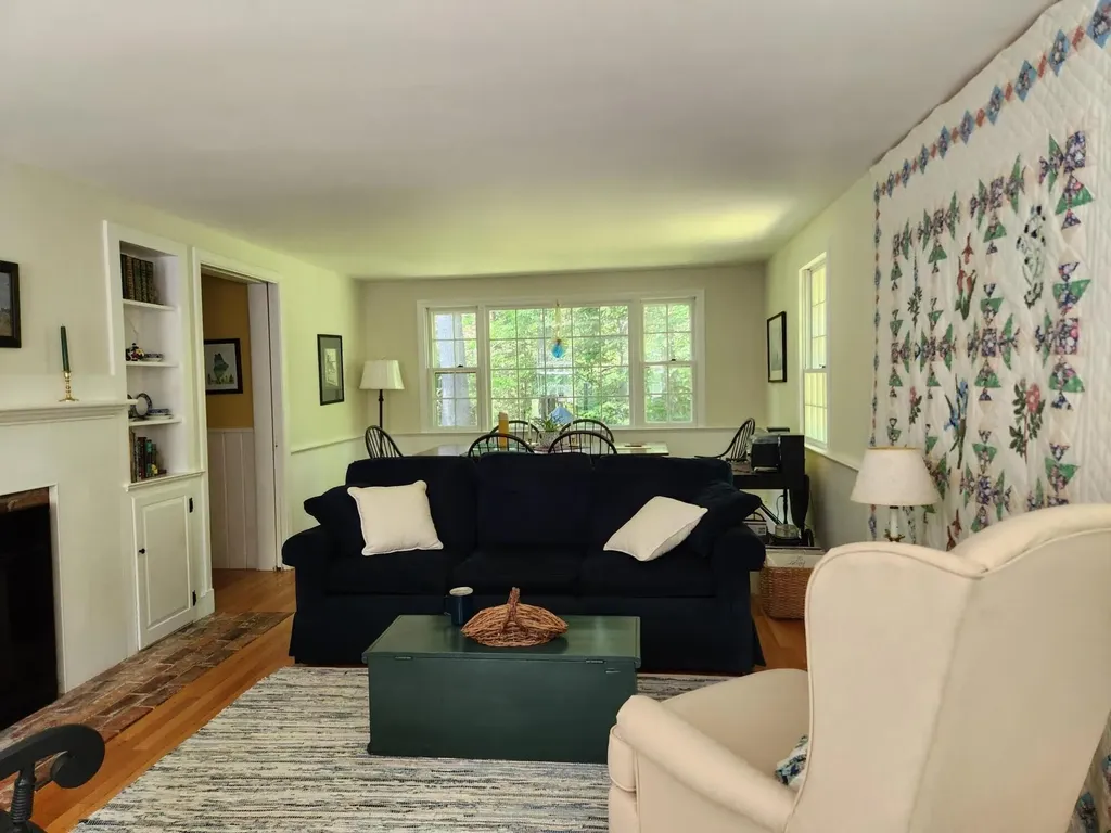 78 Old County Road Damariscotta ME 04543